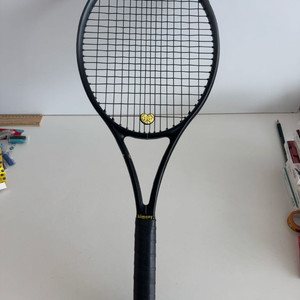 RF01 테니스 라켓