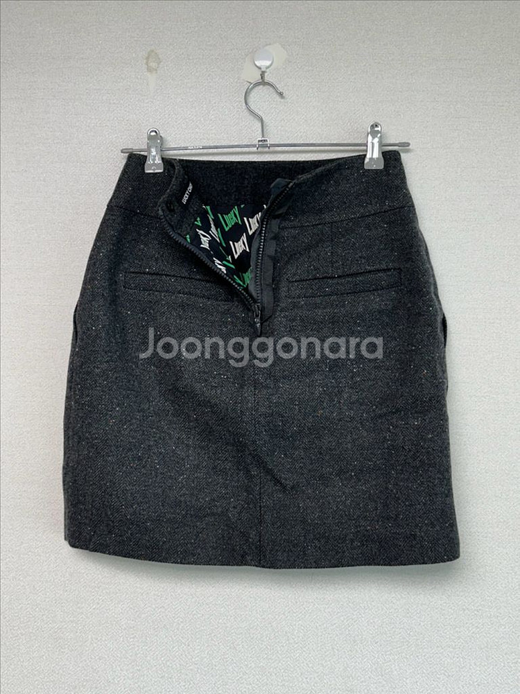 럭키슈에뜨 치마 팝니다!--1