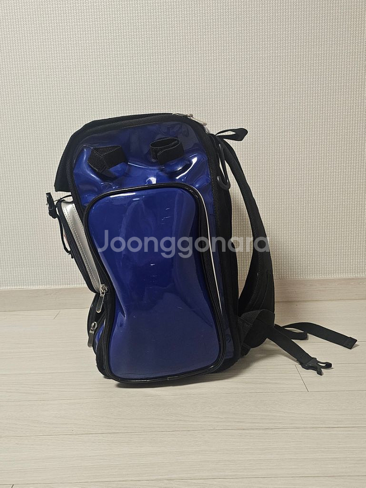 블루 색상의 스포츠 백팩, 야구가방입니다.--4