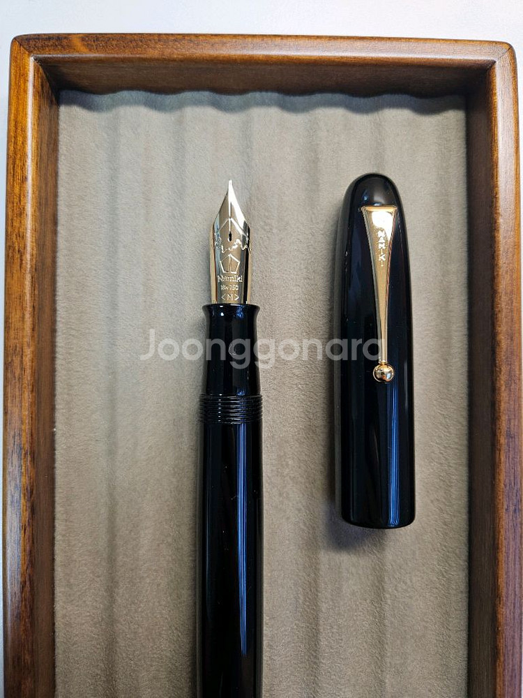 (급처)나미키 엠페러 흑칠 50호 m닙 만년필 미사용--1