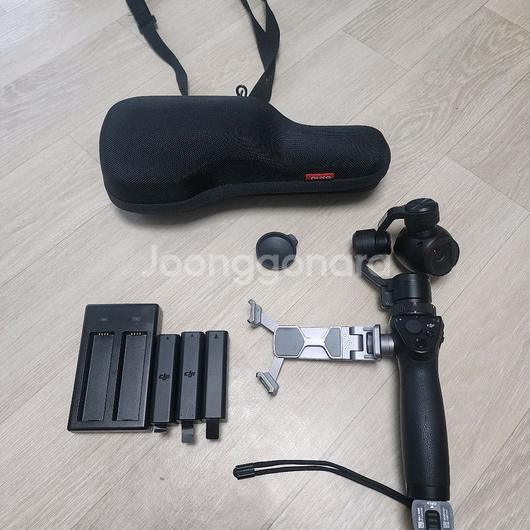 DJI 오즈모 모바일 젠뮤즈X3 짐벌카메라--4