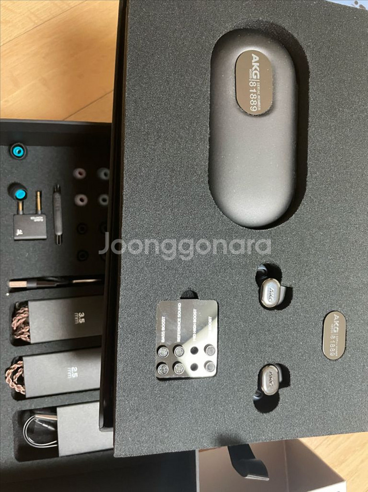 AKG N5005(오공이 8만번대)--0