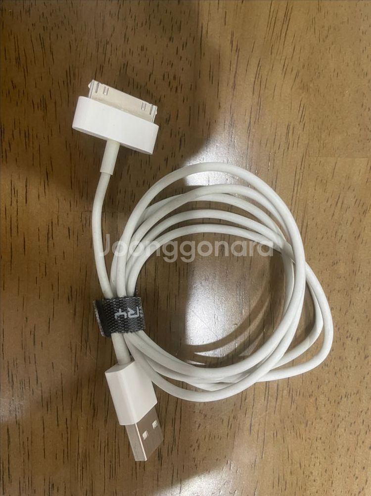 아이폰 3GS 16GB 정상 작동 (연결케이블 포함)--5