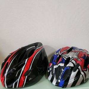 자전거 헬멧 2개 만원
