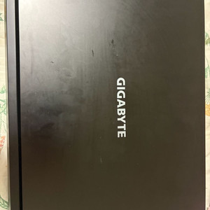 초고성능 노트북 기가바이트 240hz