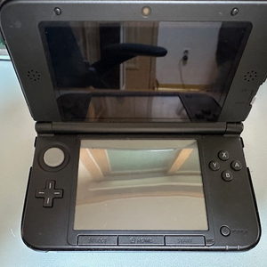 닌텐도 3ds xl 팝니다.
