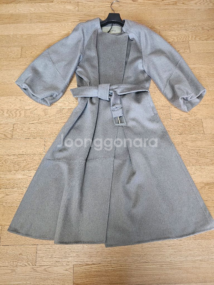 (새상품) 타임 캐시미어 퍼프커프스 코트--2