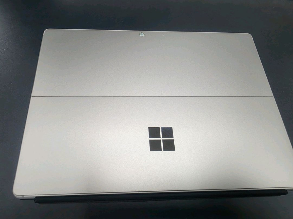 서피스프로9 SQ3 셀룰러모델 입니다--1