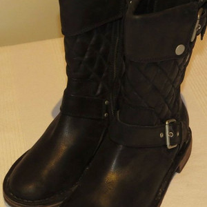UGG 엔지니어 부츠