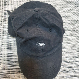 오베이 볼캡 (블랙)