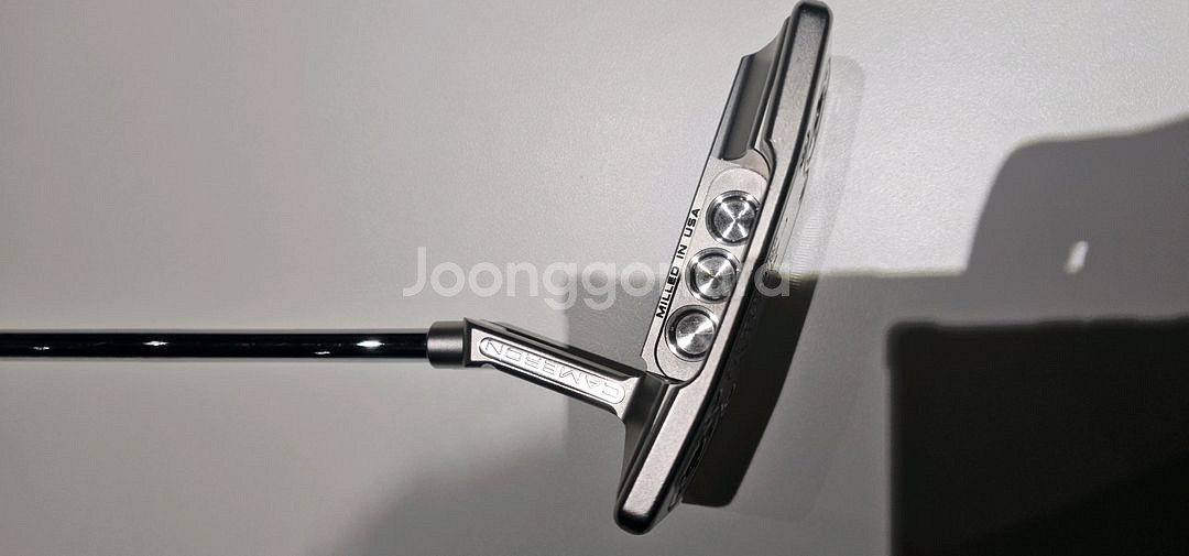 스카티 카메론 스퀘어백2 퍼터 팝니다.--2