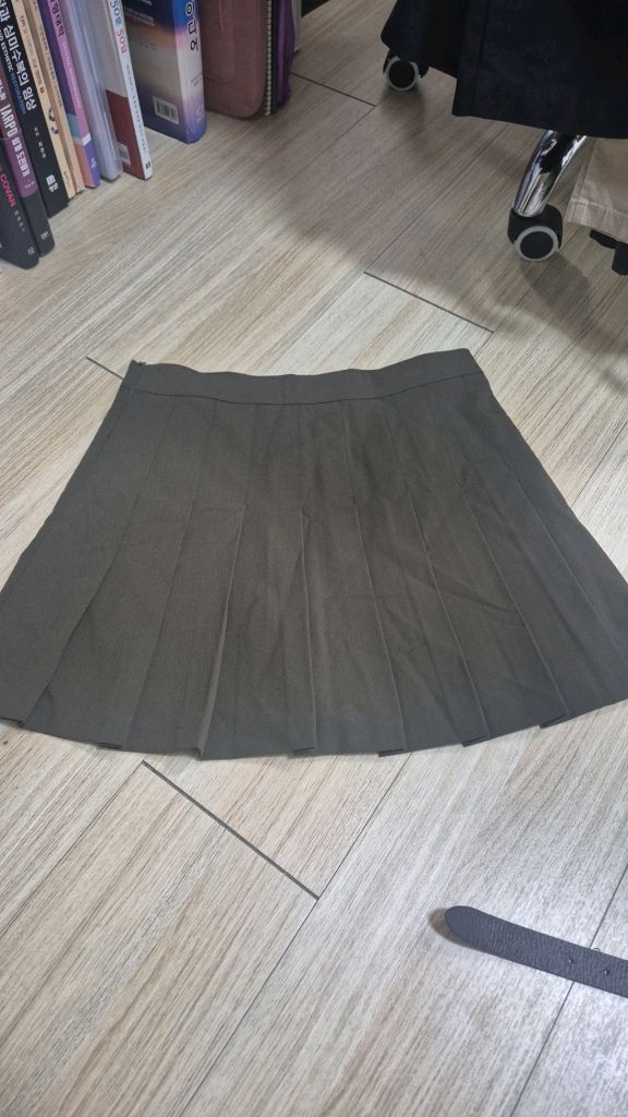 스파오 미니 플리츠 스커트 라지
