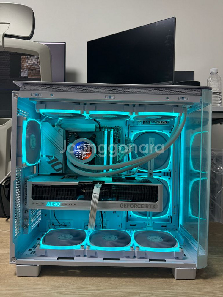 [게이밍 PC] 9800X3D + RTX 5070 Ti--0