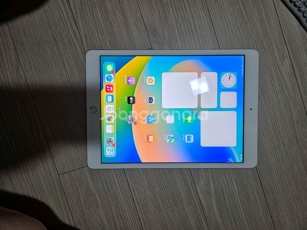 아이패드 7세대 팝니다--0