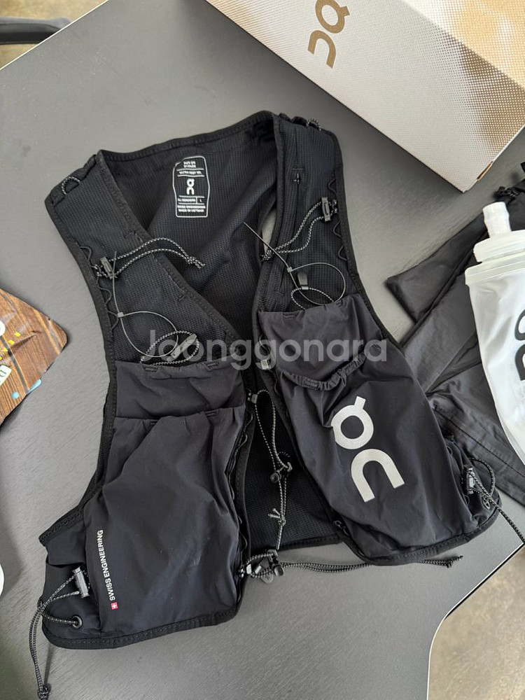 온러닝 베스트 조끼 10L 판매합니다.--0