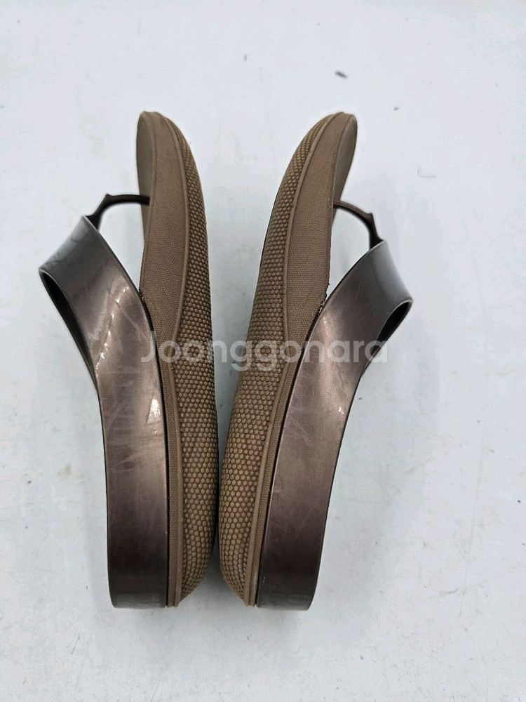 [핏플랍 FitFlop 마이크로워블보드 쪼리 샌들240--3