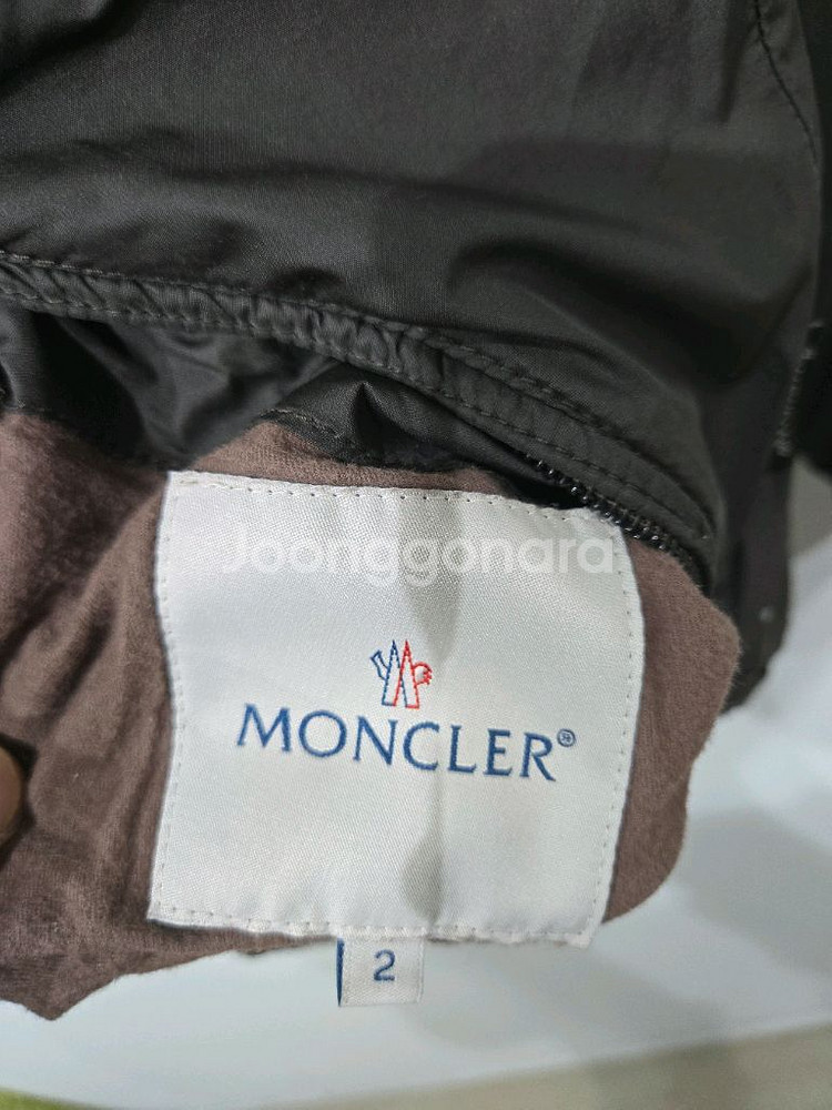 몽클레어 리버시블 브라운 후드 패딩 점퍼--1