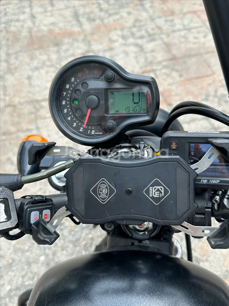 2021 아퀼라300--1