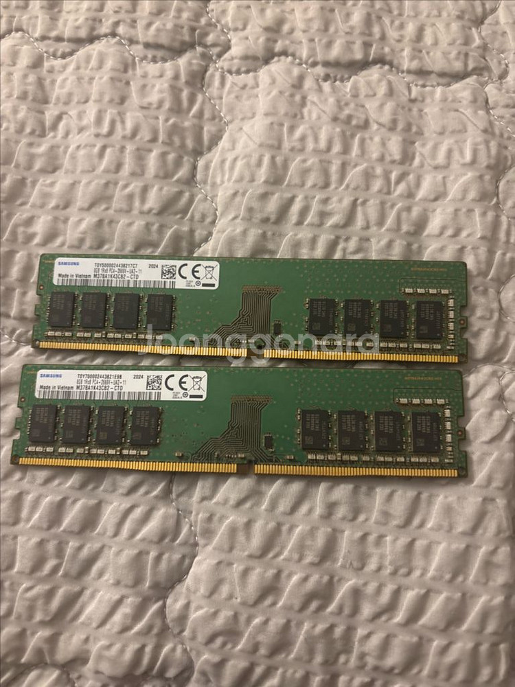 삼성전자 DDR4 램 8GB 2666 두개--1