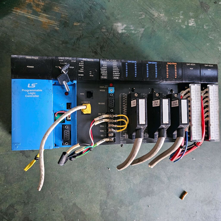 LS 산전 PLC 로직 컨트롤러 이미지