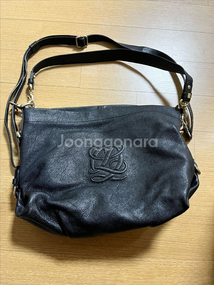 루이까또즈 블랙 가죽 숄더백--0