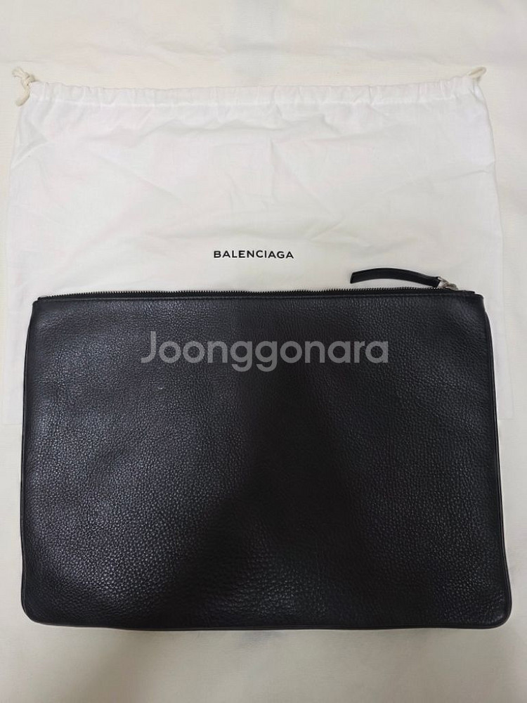 발렌시아가 에브리데이 클러치 가방 정품--1