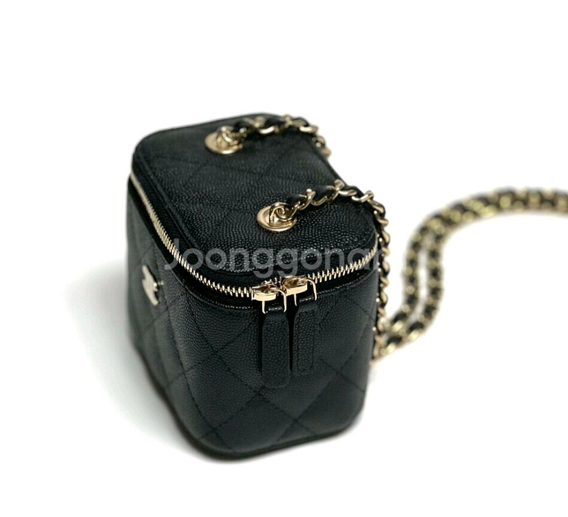 샤넬 클래식 베니티 캐비어 코스메틱 미니백 블랙 금장--4
