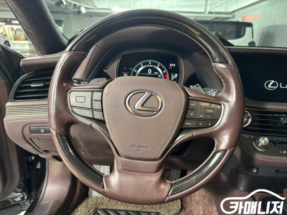 [렉서스]LS500 3.5 럭셔리 AWD #앱특가 이미지
