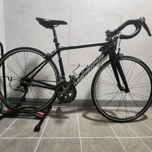 메리다 스컬트라100 로드자전거