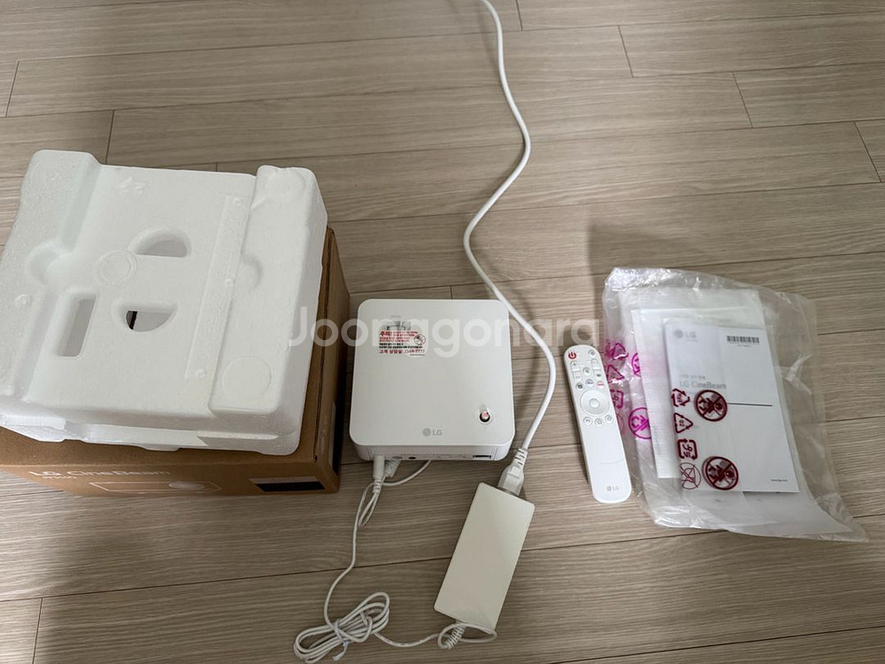 LG 시네빔(빔프로젝터) PF510QA 팝니다--1