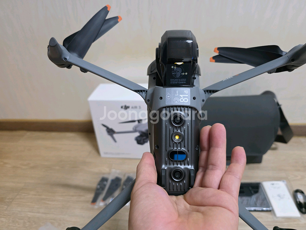 DJI 에어3 플라이 모어 콤보 (DJI RC2 조종기--9