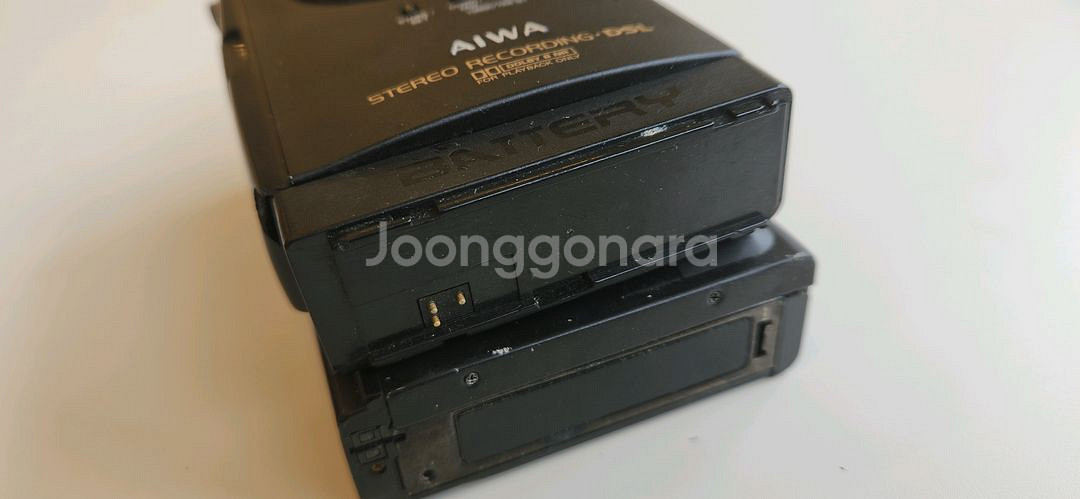 aiwa 워크맨 부품용 2대 팝니다.--6