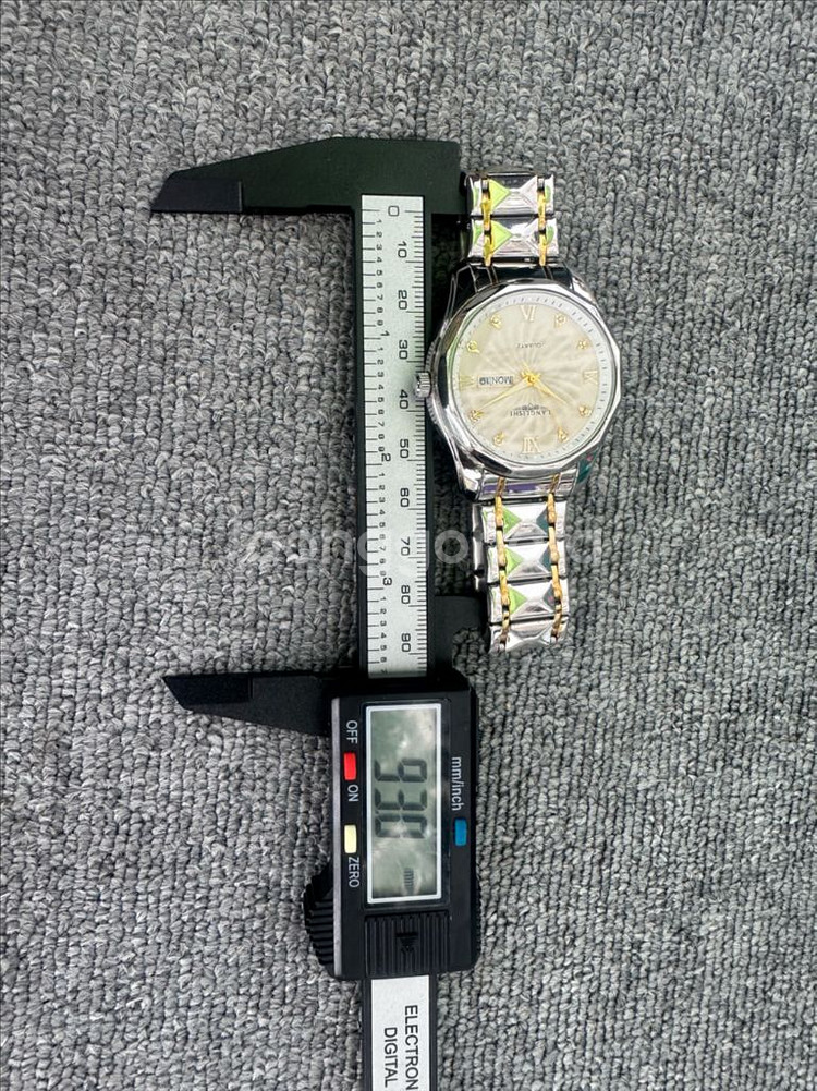 LANGISHI 남성용 투톤 빈티지 시계 판매합니다--9