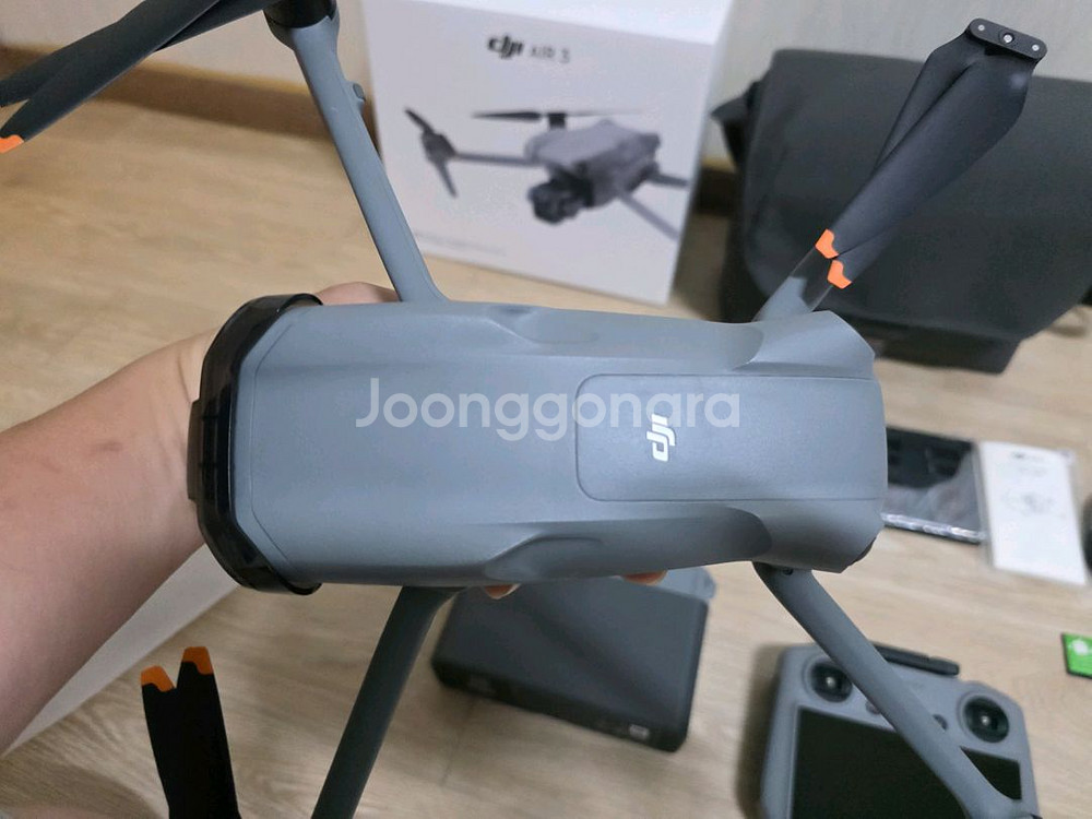 DJI 에어3 플라이 모어 콤보 (DJI RC2 조종기--8