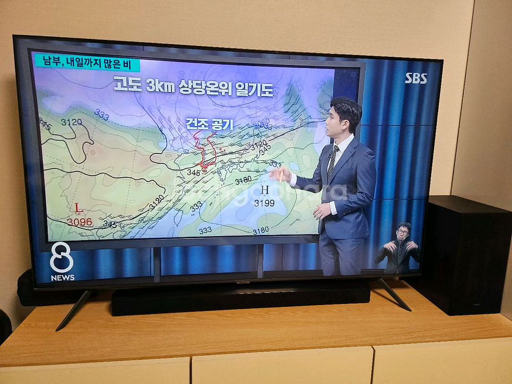 삼성 TV 58인치 삼성 사운드바 및 우퍼 포함--2