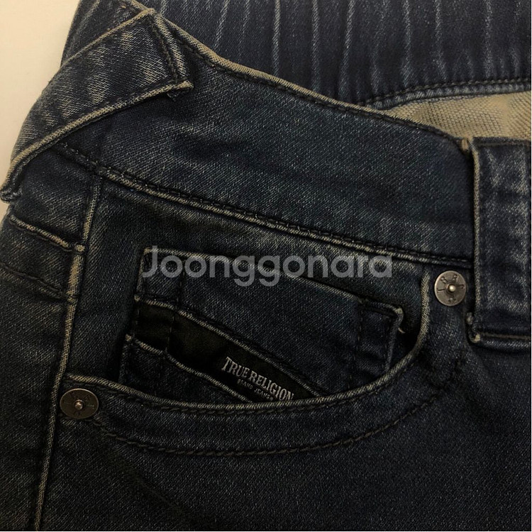 (새상품) 트루릴리전 슬림 스트레이트 데님 팬츠 w32--3