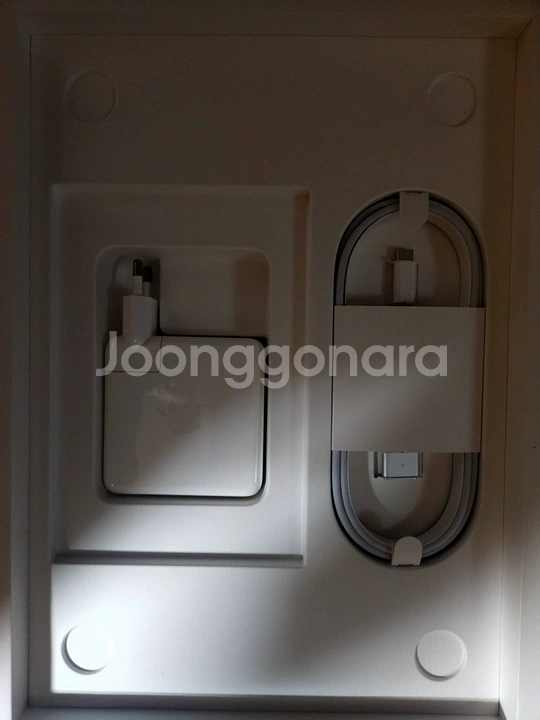 M1 14 맥북 프로 (10코어, 16GB, 1TB)--3