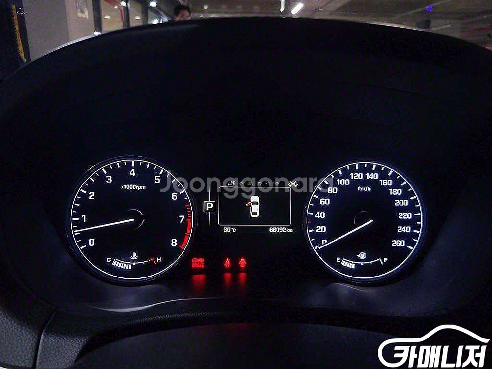 [현대]제네시스DH G330 프리미엄 AWD (5인승)--9