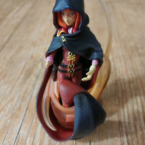 메디코스 초상혁명 은하철도999ㅇ에메럴다스/메텔피규어