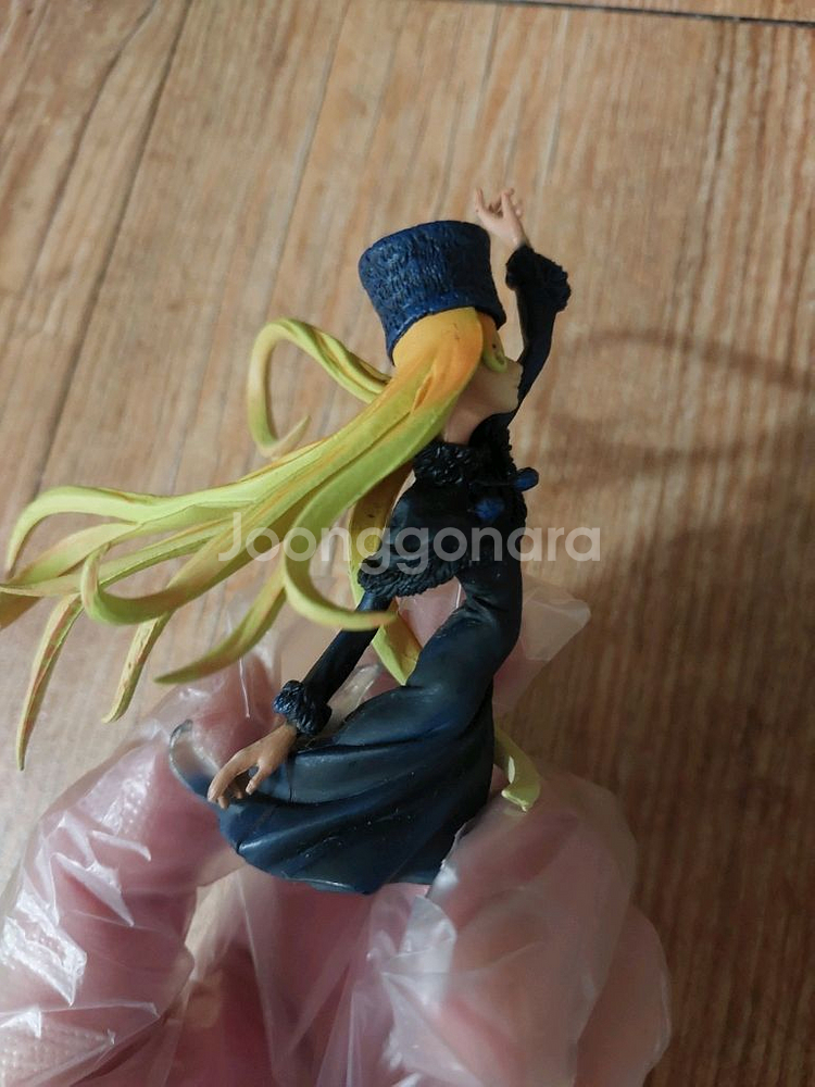 메디코스 초상혁명 은하철도999ㅇ에메럴다스/메텔피규어--5