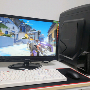 인텔i7 4770/GTX660 게이밍 PC/모니터 포함