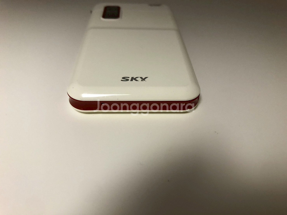 스카이 스포티브폰(IM-U540L) 화이트 깔끔 기기--2
