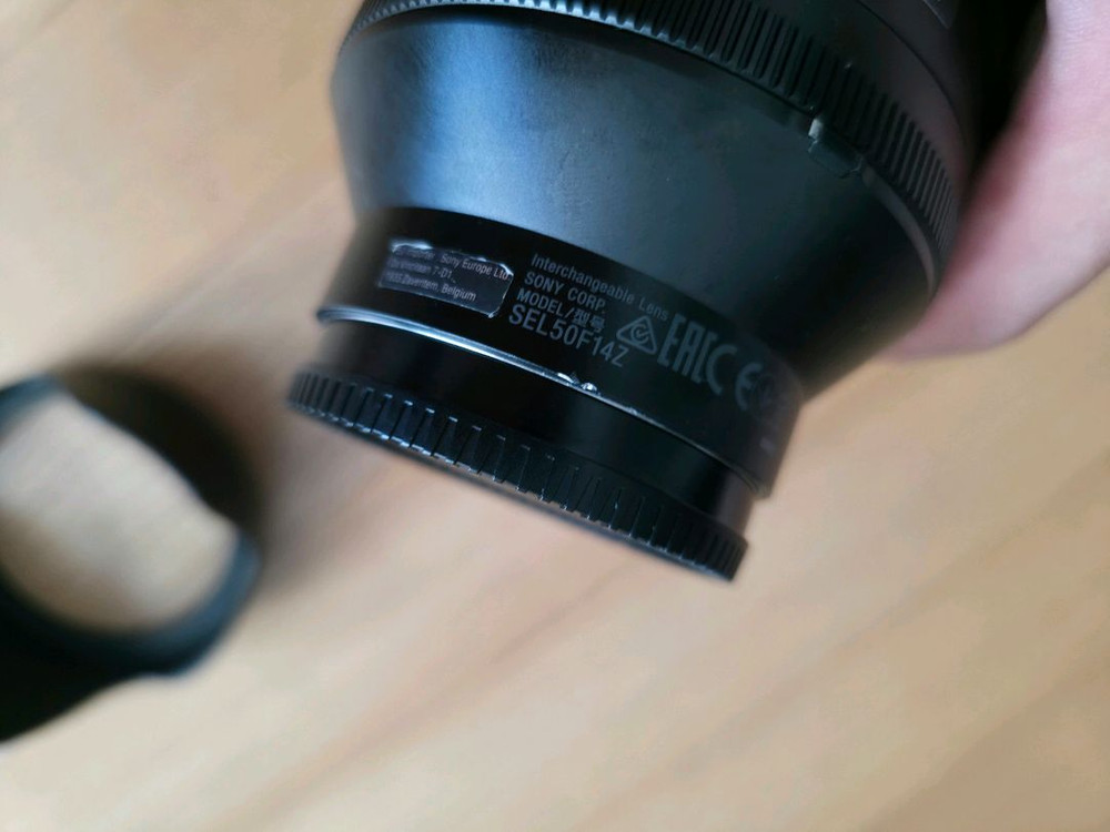 소니 fe 50mm f1.4 ZA 렌즈 판매. 이미지