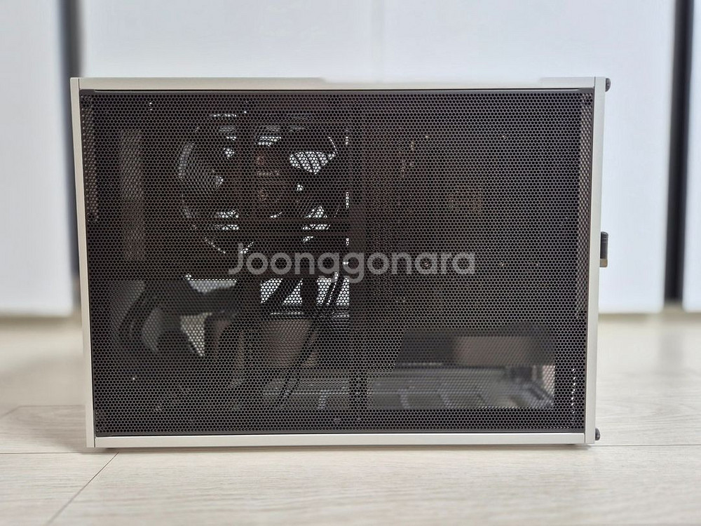 NCASE M2 ( SFF 조립PC )--4
