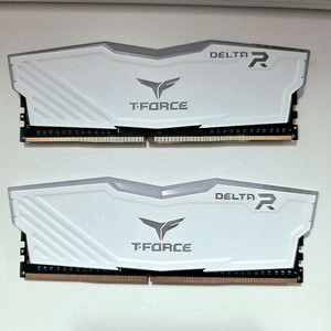 팀그룹 T포스 델타 RGB DDR4 16GB