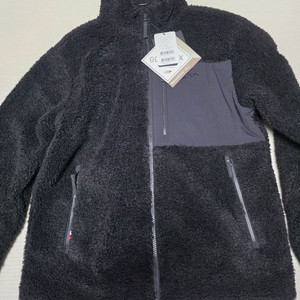 아이더 남성 에시앙 플리스자켓 새상품 팔아요.M,L