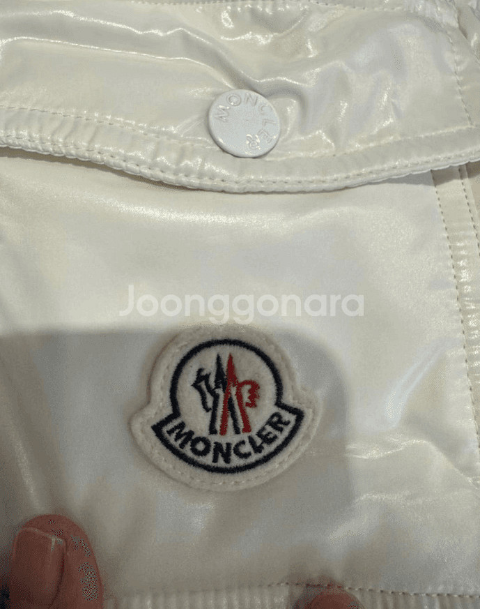 [몽클레어 2사이즈 / 약 95~100] 새상품 패딩--2