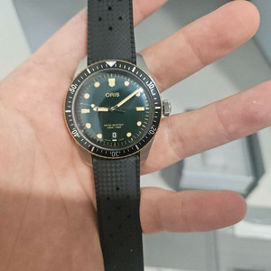 오리스 식스티파이브 40mm 판매합니다.