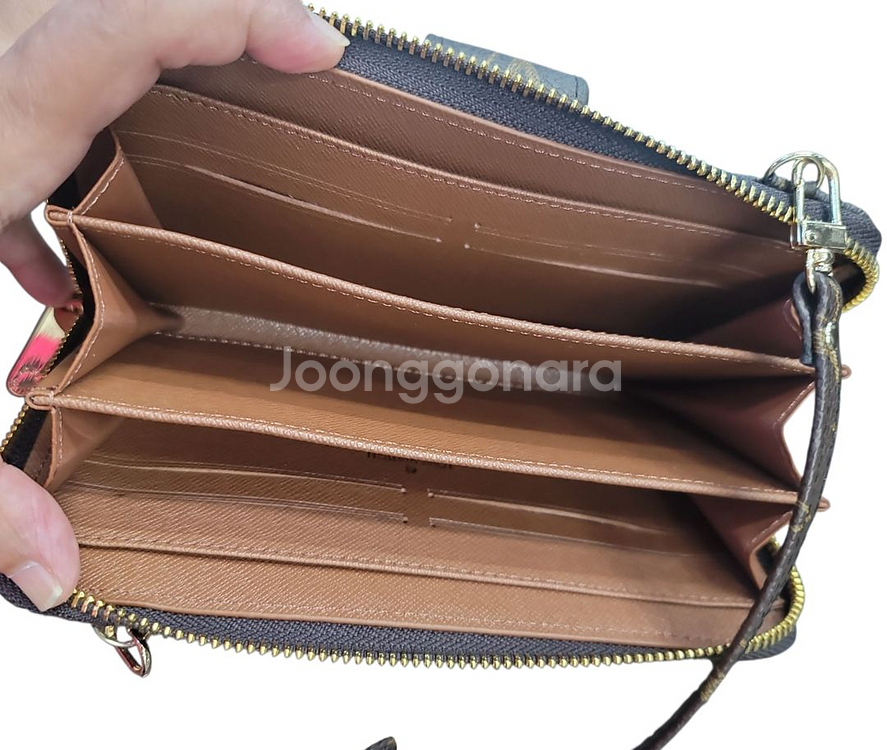 루이비통 모노그램 지갑--1