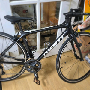 19년식 자이언트 TCR 어드밴스1 KOM